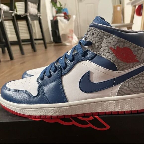 Jordan 1 true blue jordan 3 Nike dunk - Picture 1 of 4